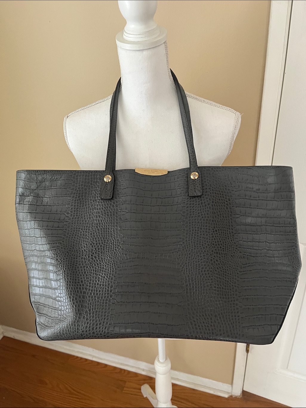 Henri Bendel Tote Faux Snake Skin Large Clean 21 X 12